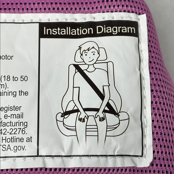 Hiccapop Children’s Inflatable Pink and Black Booster Seat - Picture 4 of 7